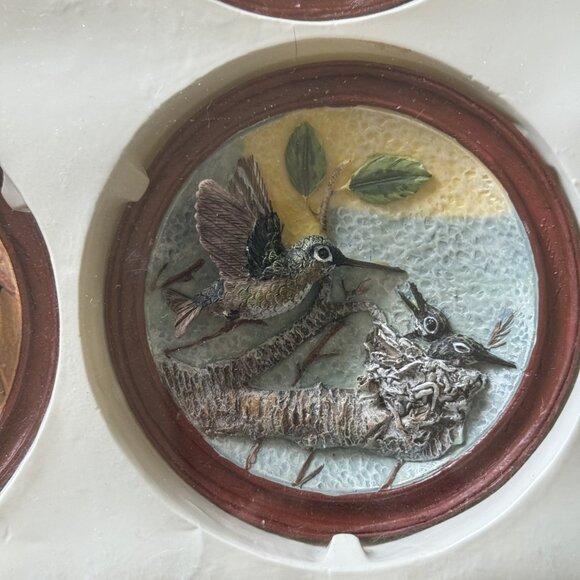 Decorative 6 bird plates, new in box , charming - Picture 6 of 7